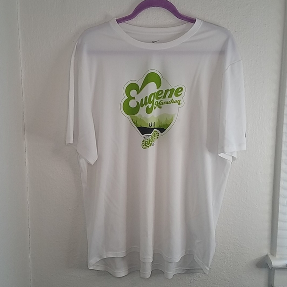 Nike Other - EUGENE MARATHON NIKE TOP